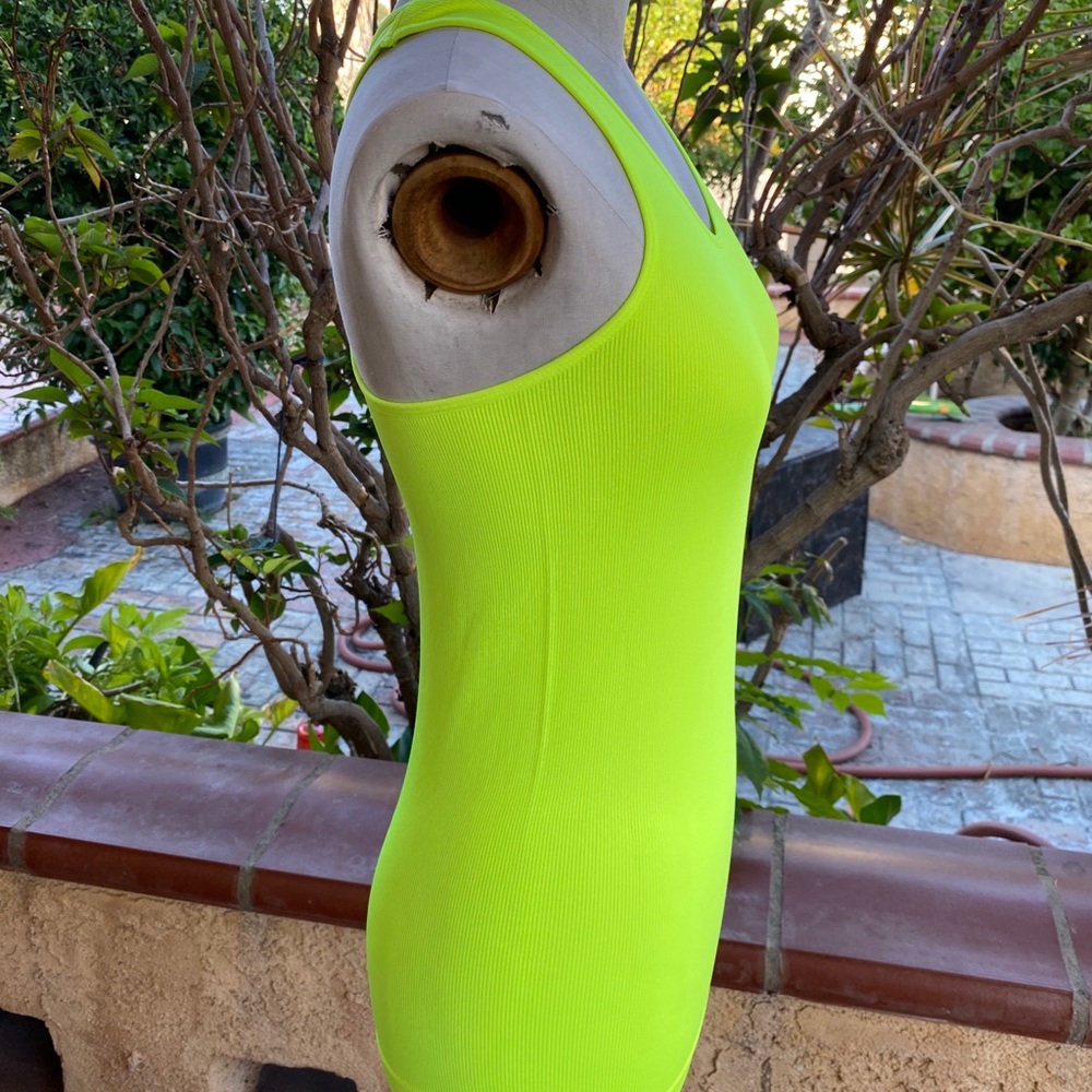 NEW Ribbed Tank Bundle (One Size) - Picture 5 of 9